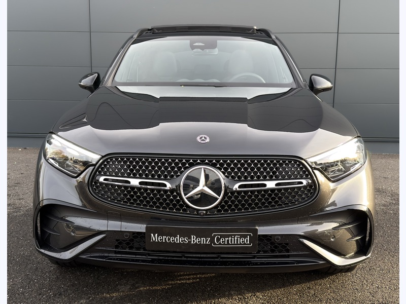 Image Mercedes-Benz GLC SUV GLC 220 d 4MATIC AMG Line  2546 GLC 220 d 4MATIC AMG Line