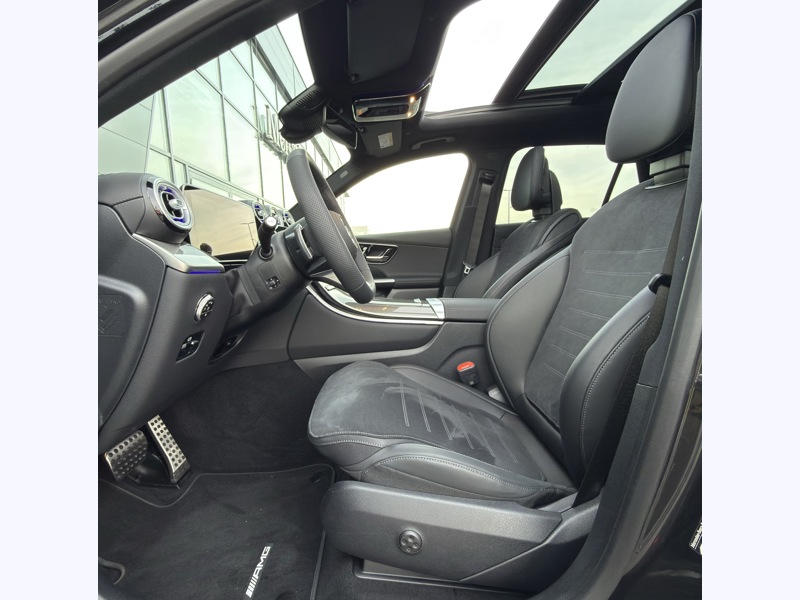 Image Mercedes-Benz GLC SUV GLC 220 d 4MATIC AMG Line  2546 GLC 220 d 4MATIC AMG Line