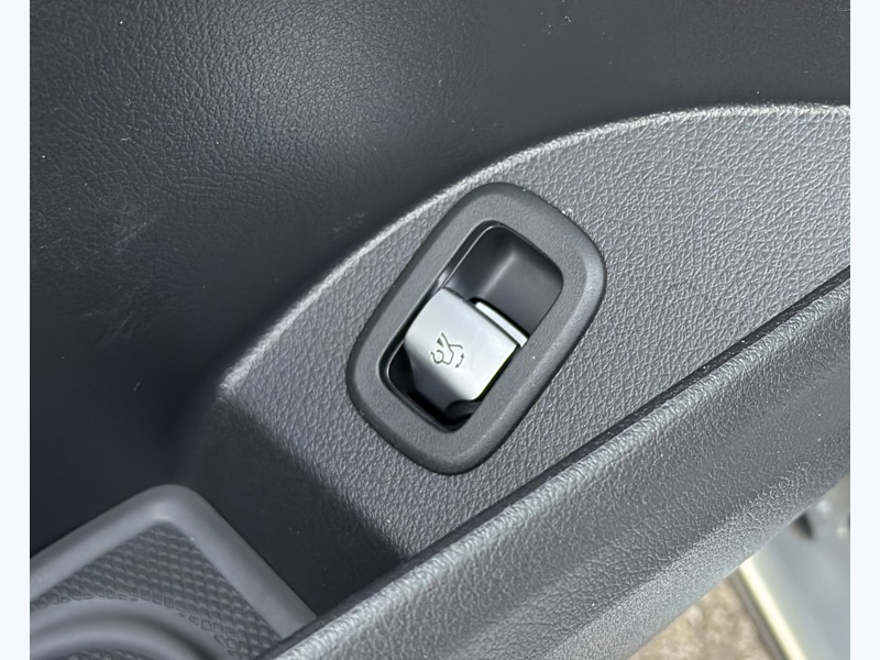 Image Mercedes-Benz GLC SUV GLC 220 d 4MATIC AMG Line  2546 GLC 220 d 4MATIC AMG Line