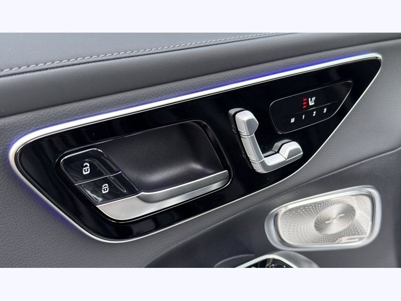 Image Mercedes-Benz GLC SUV GLC 220 d 4MATIC AMG Line  2546 GLC 220 d 4MATIC AMG Line