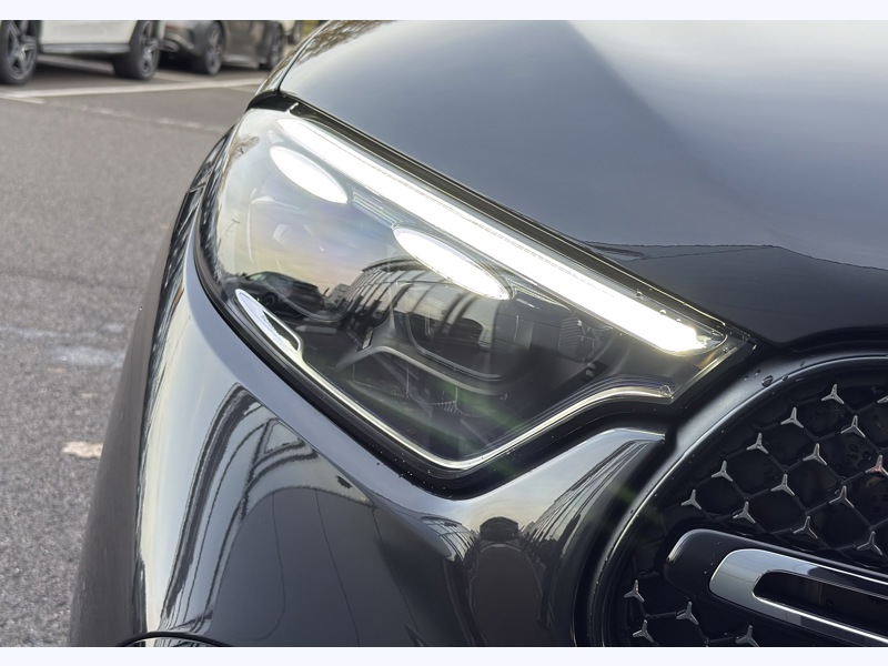 Image Mercedes-Benz GLC SUV GLC 220 d 4MATIC AMG Line  2546 GLC 220 d 4MATIC AMG Line