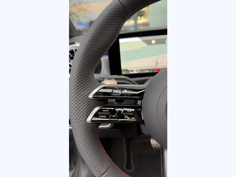 Image Mercedes-Benz CLASSE A 250 e Hybrid EQ AMG Line AMG Line 1770 Classe A 250 e AMG Line