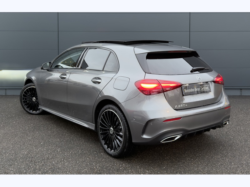 Image Mercedes-Benz CLASSE A 250 e Hybrid EQ AMG Line AMG Line 1770 Classe A 250 e AMG Line
