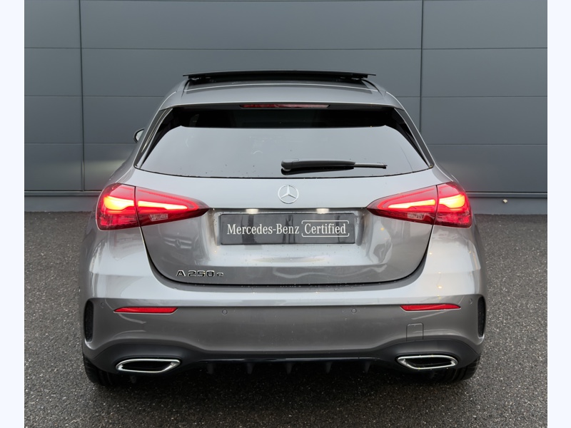 Image Mercedes-Benz CLASSE A 250 e Hybrid EQ AMG Line AMG Line 1770 Classe A 250 e AMG Line