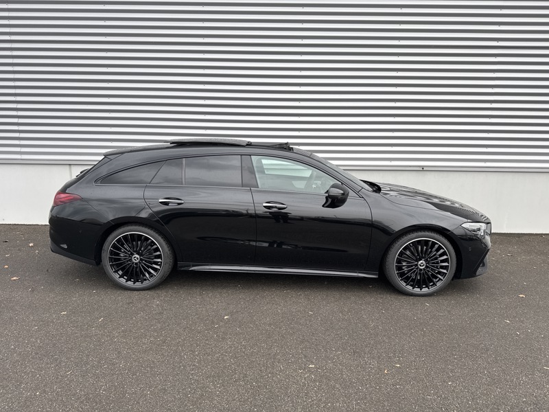 Image Mercedes-Benz CLA SHOOTING BRAKE CLA 200 d Shooting Brake AMG Line AMG Line 1186 CLA 200 d Shooting Brake