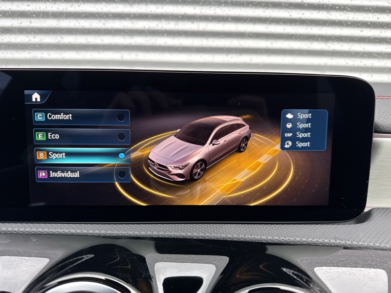 Image Mercedes-Benz CLA SHOOTING BRAKE CLA 200 d Shooting Brake AMG Line AMG Line 1186 CLA 200 d Shooting Brake