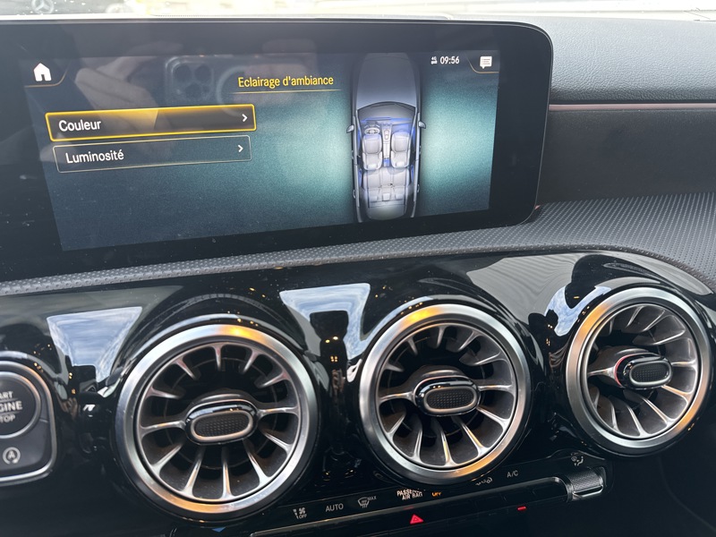 Image Mercedes-Benz CLASSE A 180 d AMG Line AMG Line 