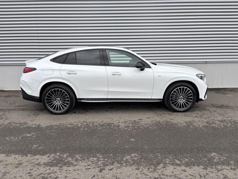Image Mercedes-Benz GLC COUPÉ GLC 300 d e Hybrid EQ 4MATIC Coupé AMG Line +  2543 GLC 300 d e Hybrid EQ 4MATIC Coup+® AMG L