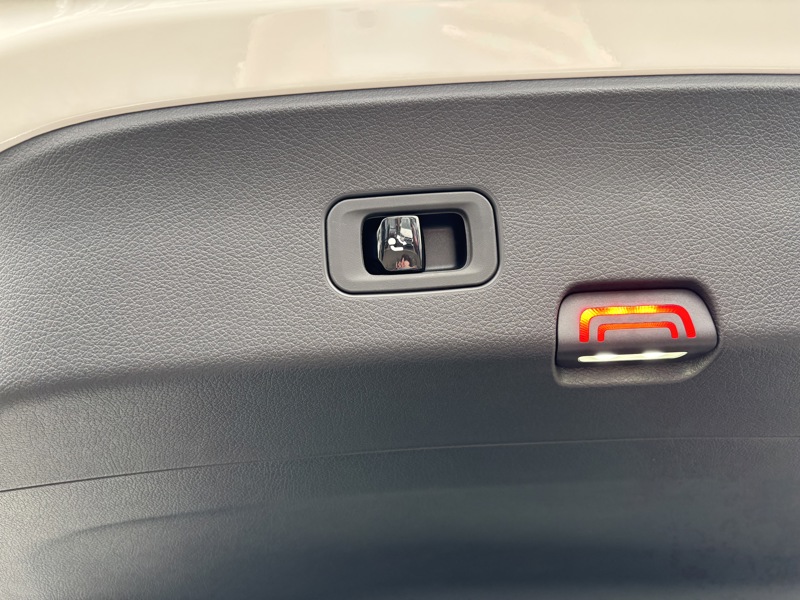 Image Mercedes-Benz GLC COUPÉ GLC 300 d e Hybrid EQ 4MATIC Coupé AMG Line +  2543 GLC 300 d e Hybrid EQ 4MATIC Coup+® AMG L