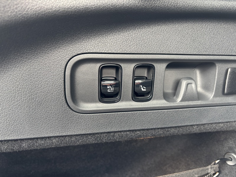 Image Mercedes-Benz GLC COUPÉ GLC 300 d e Hybrid EQ 4MATIC Coupé AMG Line +  2543 GLC 300 d e Hybrid EQ 4MATIC Coup+® AMG L