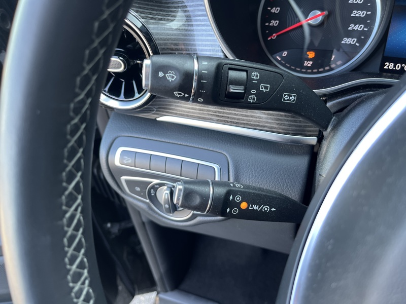 Image Mercedes-Benz CLASSE V 300D- 4MATIC AVANTGARDE / L3/ 4MATIC /8 PLACES / BVA  