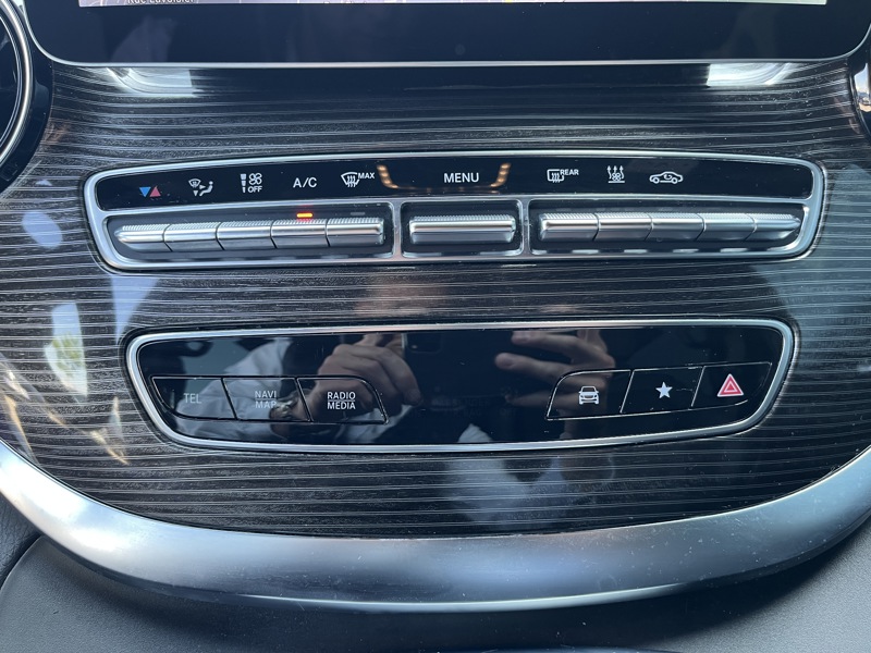 Image Mercedes-Benz CLASSE V 300D- 4MATIC AVANTGARDE / L3/ 4MATIC /8 PLACES / BVA  