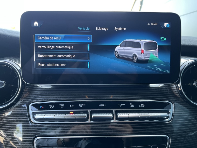 Image Mercedes-Benz CLASSE V 300D- 4MATIC AVANTGARDE / L3/ 4MATIC /8 PLACES / BVA  