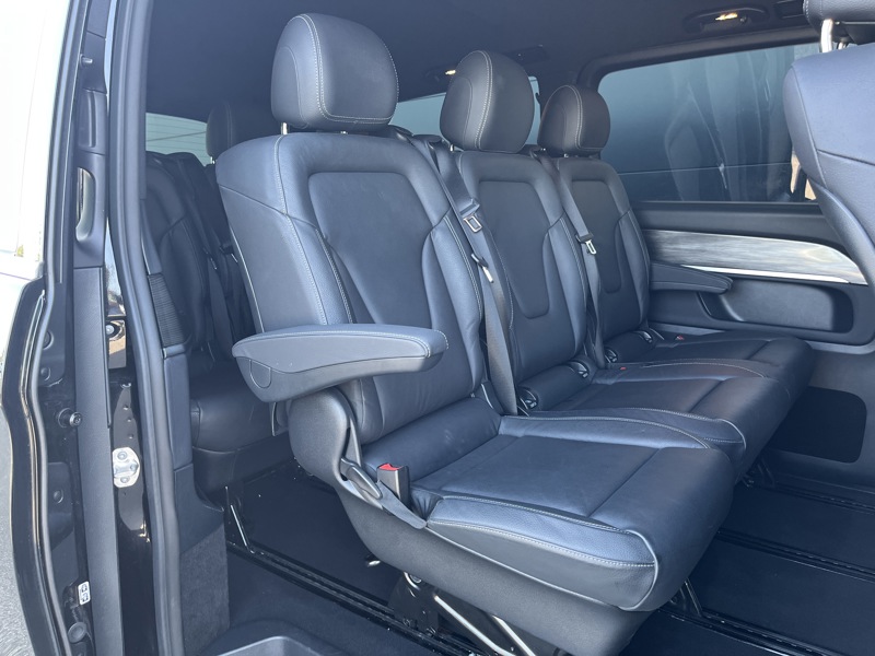 Image Mercedes-Benz CLASSE V 300D- 4MATIC AVANTGARDE / L3/ 4MATIC /8 PLACES / BVA  