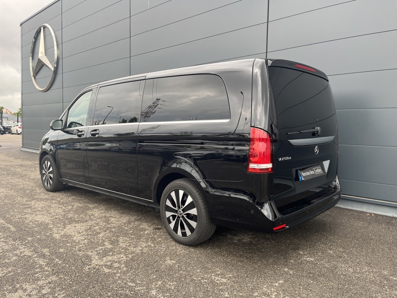 Image Mercedes-Benz CLASSE V 250D AVANTGARDE / 8 PLACES / L3 / BVA / Extra long  