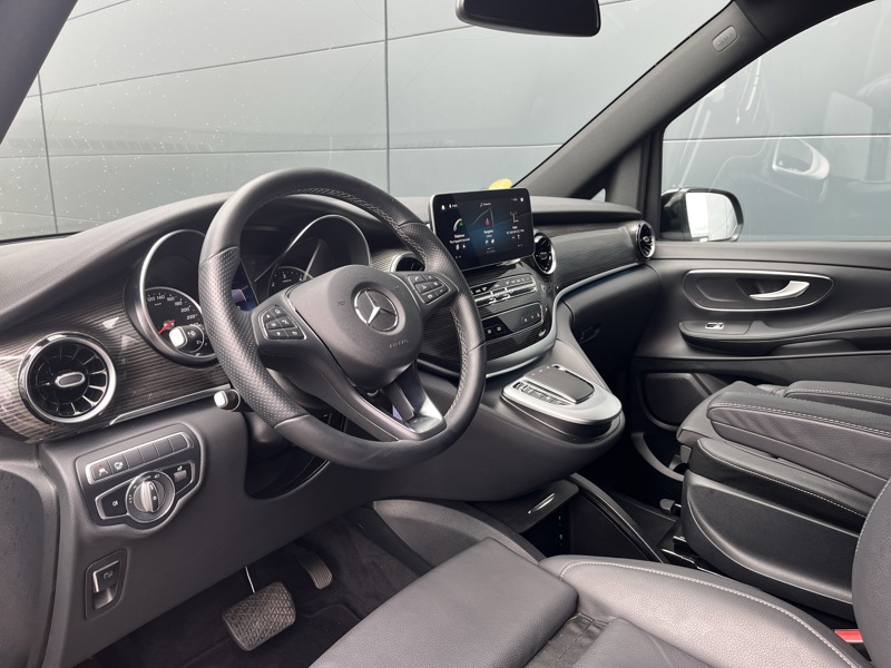 Image Mercedes-Benz CLASSE V 250D AVANTGARDE / 8 PLACES / L3 / BVA / Extra long  