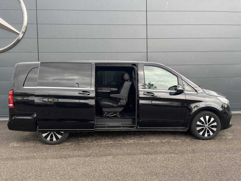 Image Mercedes-Benz CLASSE V 250D AVANTGARDE / 8 PLACES / L3 / BVA / Extra long  
