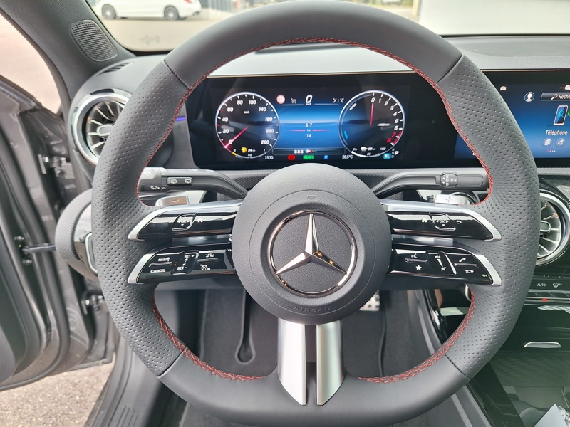 Image Mercedes-Benz CLASSE A 250 e Hybrid EQ Star Edition AMG Line 1770 Classe A 250 e Hybrid EQ Star Edition
