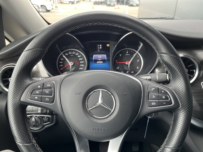 Image Mercedes-Benz CLASSE V 220d/ AVANTGARDE/ Extra long/ 8places / BVA / 163CH/ L3  