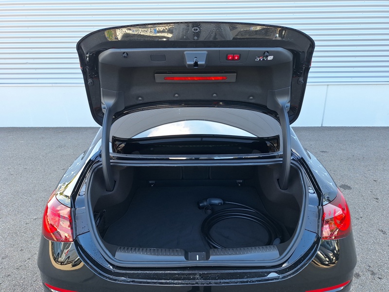 Image Mercedes-Benz CLA COUPÉ CLA 350 4MATIC avec technologie EQ Limited Edition  1743 CLA 350 4MATIC avec technologie EQ