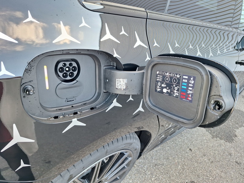 Image Mercedes-Benz CLA COUPÉ CLA 350 4MATIC avec technologie EQ Limited Edition  1743 CLA 350 4MATIC avec technologie EQ