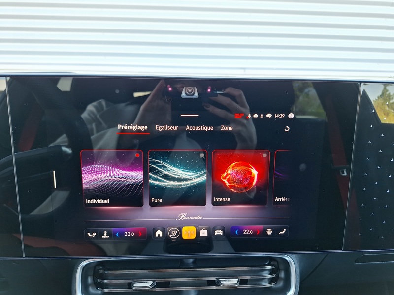 Image Mercedes-Benz CLA COUPÉ CLA 350 4MATIC avec technologie EQ Limited Edition  1743 CLA 350 4MATIC avec technologie EQ