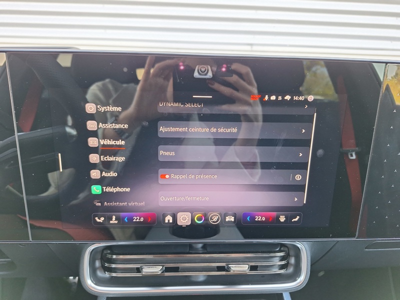 Image Mercedes-Benz CLA COUPÉ CLA 350 4MATIC avec technologie EQ Limited Edition  1743 CLA 350 4MATIC avec technologie EQ