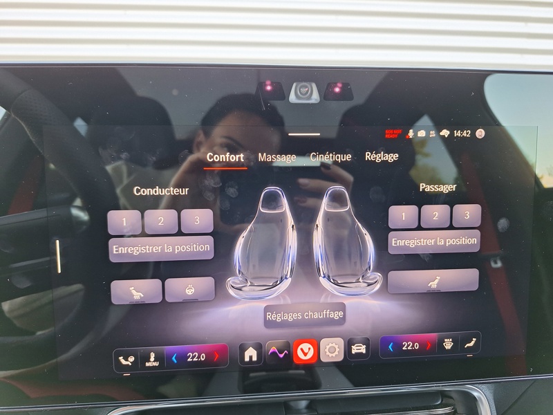 Image Mercedes-Benz CLA COUPÉ CLA 350 4MATIC avec technologie EQ Limited Edition  1743 CLA 350 4MATIC avec technologie EQ