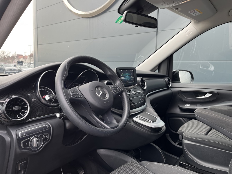 Image Mercedes-Benz CLASSE V 220d/4MATIC / Extra long /9G tronic / L3 / 4x4  