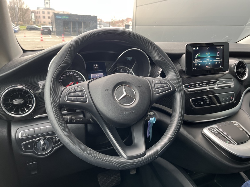 Image Mercedes-Benz CLASSE V 220d/4MATIC / Extra long /9G tronic / L3 / 4x4  