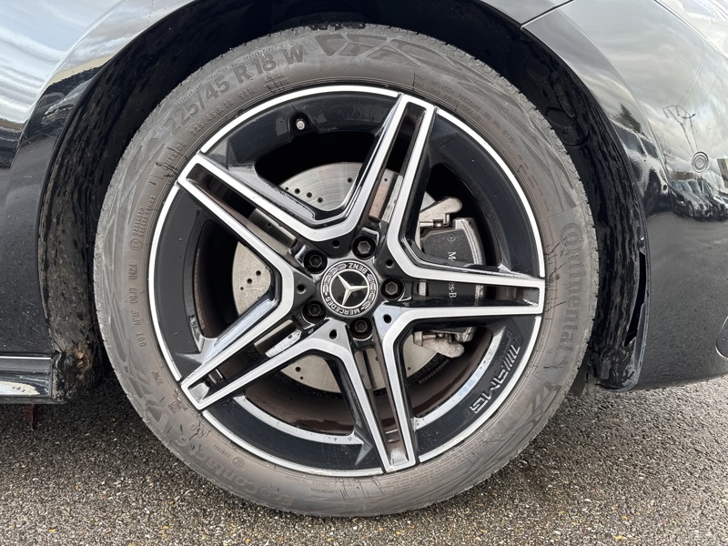 Image Mercedes-Benz CLA COUPÉ CLA 200 Coupé AMG Line  