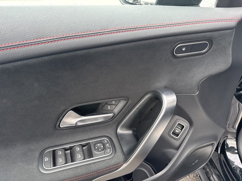 Image Mercedes-Benz CLA COUPÉ CLA 200 Coupé AMG Line  