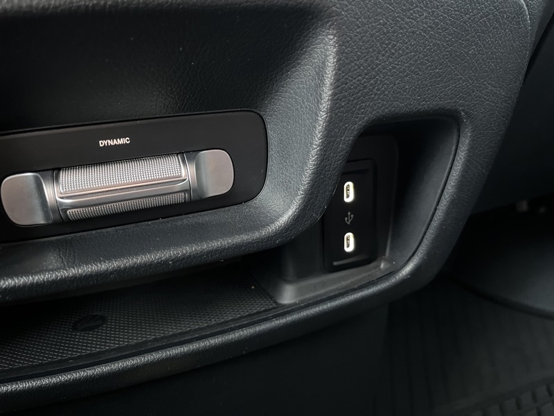 Image Mercedes-Benz VITO 116 CDI / FOURGON / 163 CH / L2 / BVA /34900 HT  