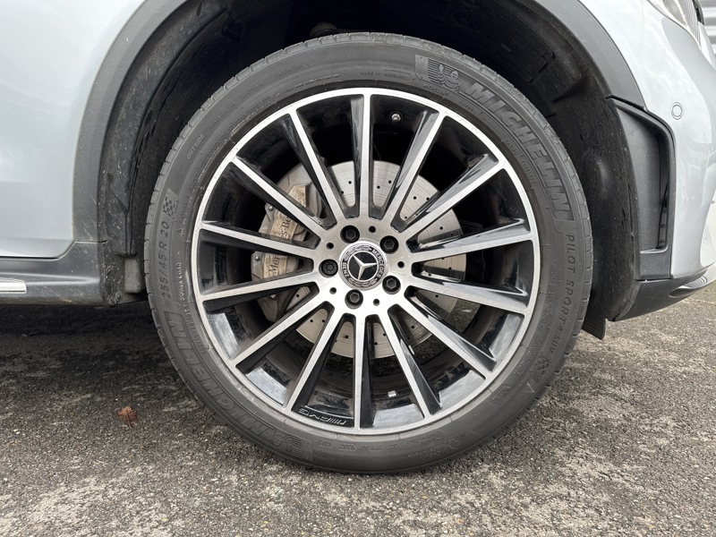 Image Mercedes-Benz GLC SUV GLC 300de 4MATIC SUV AMG Line  