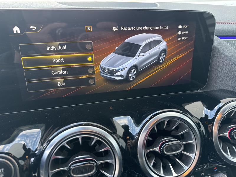 Image Mercedes-Benz EQA 250 AMG Line  2437 EQA 250 AMG Line