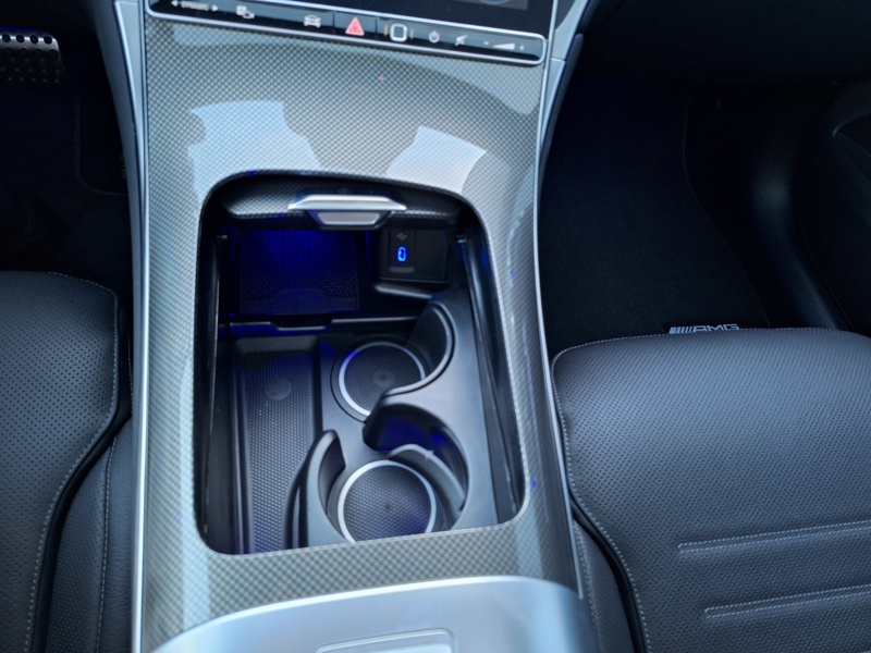 Image Mercedes-Benz GLC COUPÉ GLC 220 d 4MATIC Coupé AMG Line  2543 GLC Coupé 220 d 4MATIC