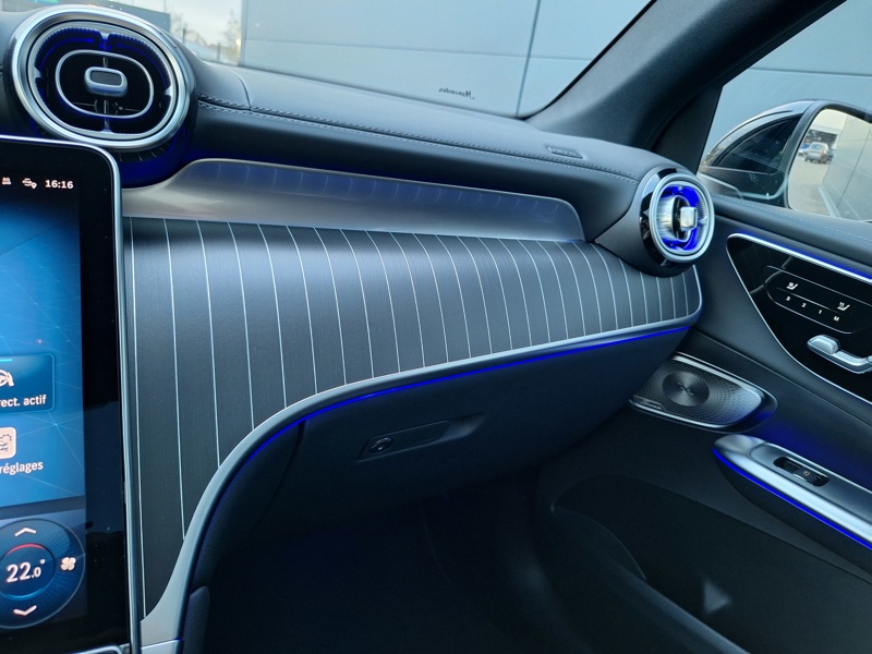 Image Mercedes-Benz GLC COUPÉ GLC 220 d 4MATIC Coupé AMG Line  2543 GLC Coupé 220 d 4MATIC