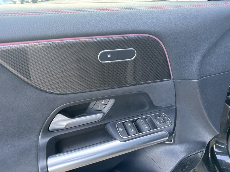 Image Mercedes-Benz GLA 250 e Hybrid EQ AMG Line AMG Line 2477 GLA 250 e AMG Line