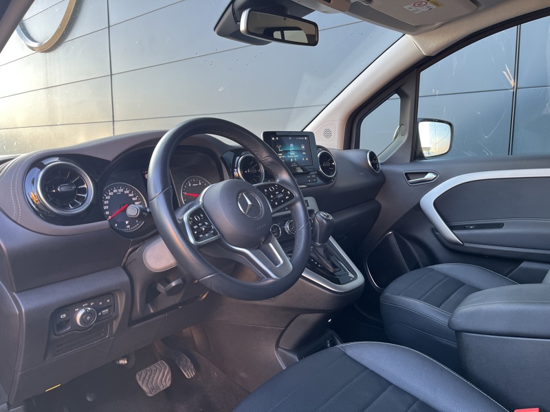 Image Mercedes-Benz CLASSE T 180 d PROGRESSIVE / BVA / 5 PLACES / 116 ch  CLASSE T Classe T 180 d Progressive