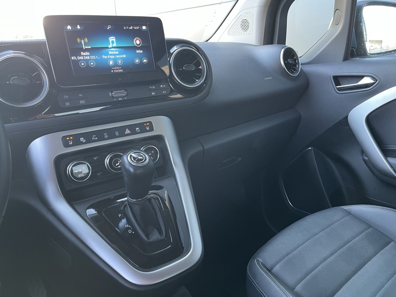 Image Mercedes-Benz CLASSE T 180 d PROGRESSIVE / BVA / 5 PLACES / 116 ch  CLASSE T Classe T 180 d Progressive