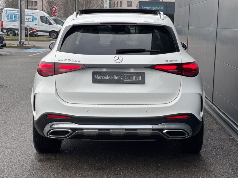 Image Mercedes-Benz GLC SUV GLC 300 e  Hybrid EQ 4MATIC AMG Line  2546 GLC?300 e 4MATIC AMG Line