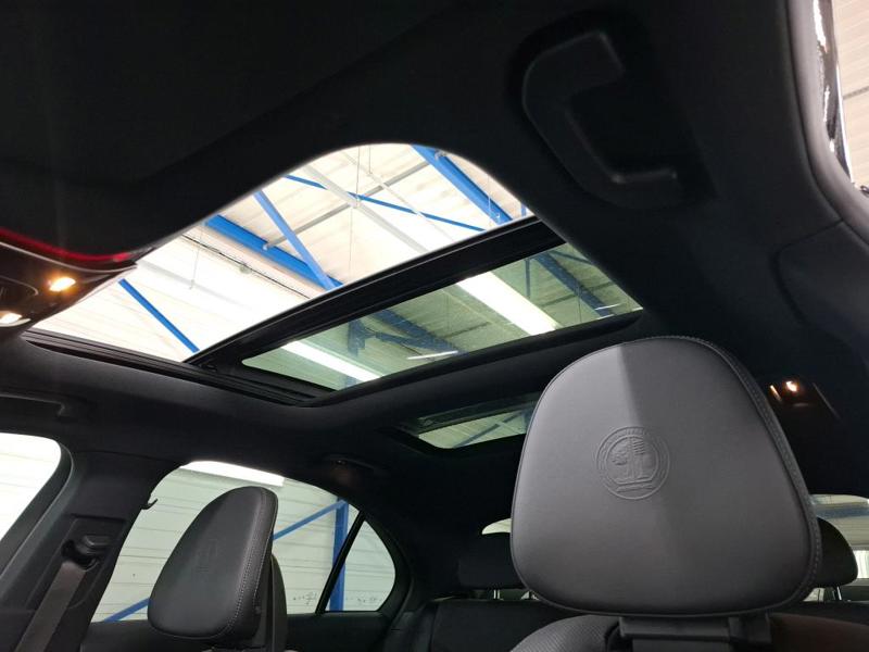 Image Mercedes-Benz CLASSE C BERLINE Mercedes-AMG C 63 S E PERFORMANCE Berline  