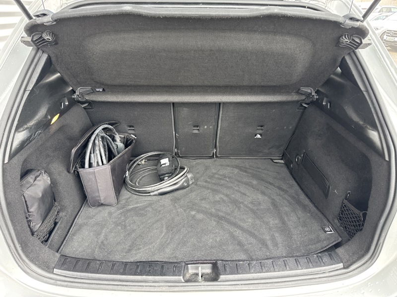 Image Mercedes-Benz GLA 250 e AMG Line AMG Line 2477 GLA 250 e AMG Line