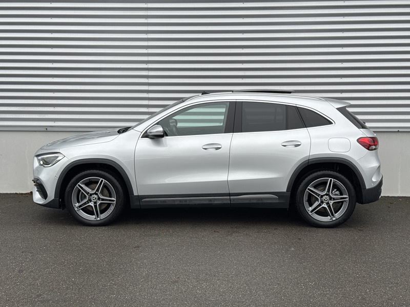 Image Mercedes-Benz GLA 250 e AMG Line AMG Line 2477 GLA 250 e AMG Line