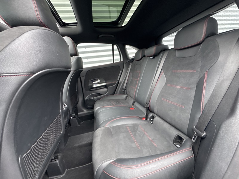 Image Mercedes-Benz GLA 250 e AMG Line AMG Line 2477 GLA 250 e AMG Line