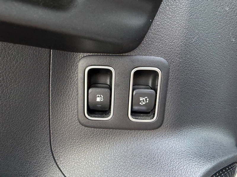 Image Mercedes-Benz GLA 250 e AMG Line 1.3 160+102 8G-DCT Toit ouvrant sièges av elect et chauff MULTIBEAM sono advanced Cha