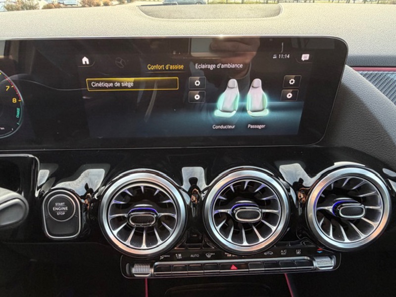 Image Mercedes-Benz GLA 250 e AMG Line 1.3 160+102 8G-DCT Toit ouvrant sièges av elect et chauff MULTIBEAM sono advanced Cha