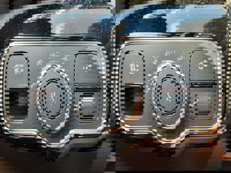 Image Mercedes-Benz CLA COUPÉ CLA 250 e Hybrid EQ Coupé AMG Line AMG Line 1183 CLA 250 e Coup+®