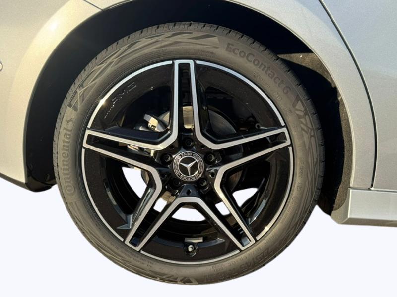 Image Mercedes-Benz CLASSE A 180 Star Edition AMG Line 1770 Classe A 180 Star Edition