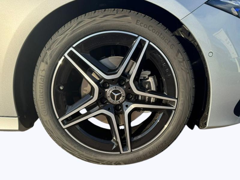 Image Mercedes-Benz CLASSE A 180 Star Edition AMG Line 1770 Classe A 180 Star Edition